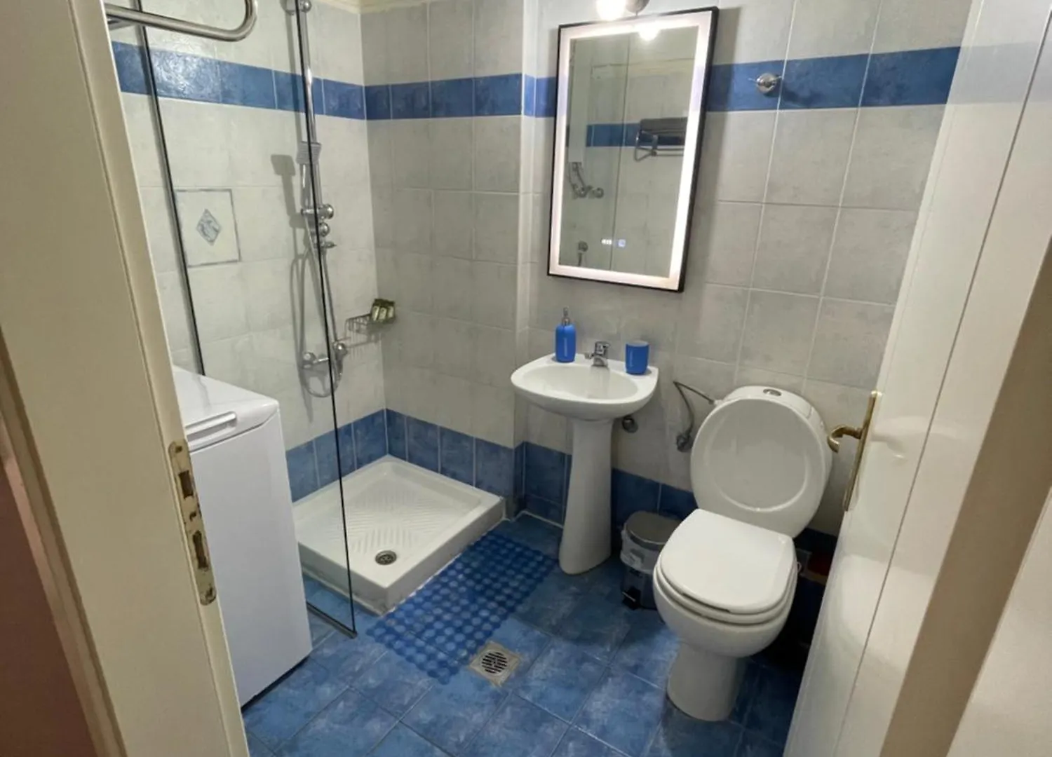 Princess Mary Luxury Apartment Flogita